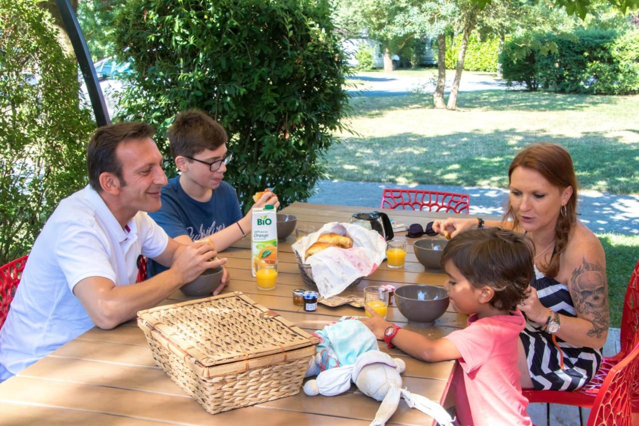 Camping Les Portes Du Beaujolais Anse Ngoại thất bức ảnh